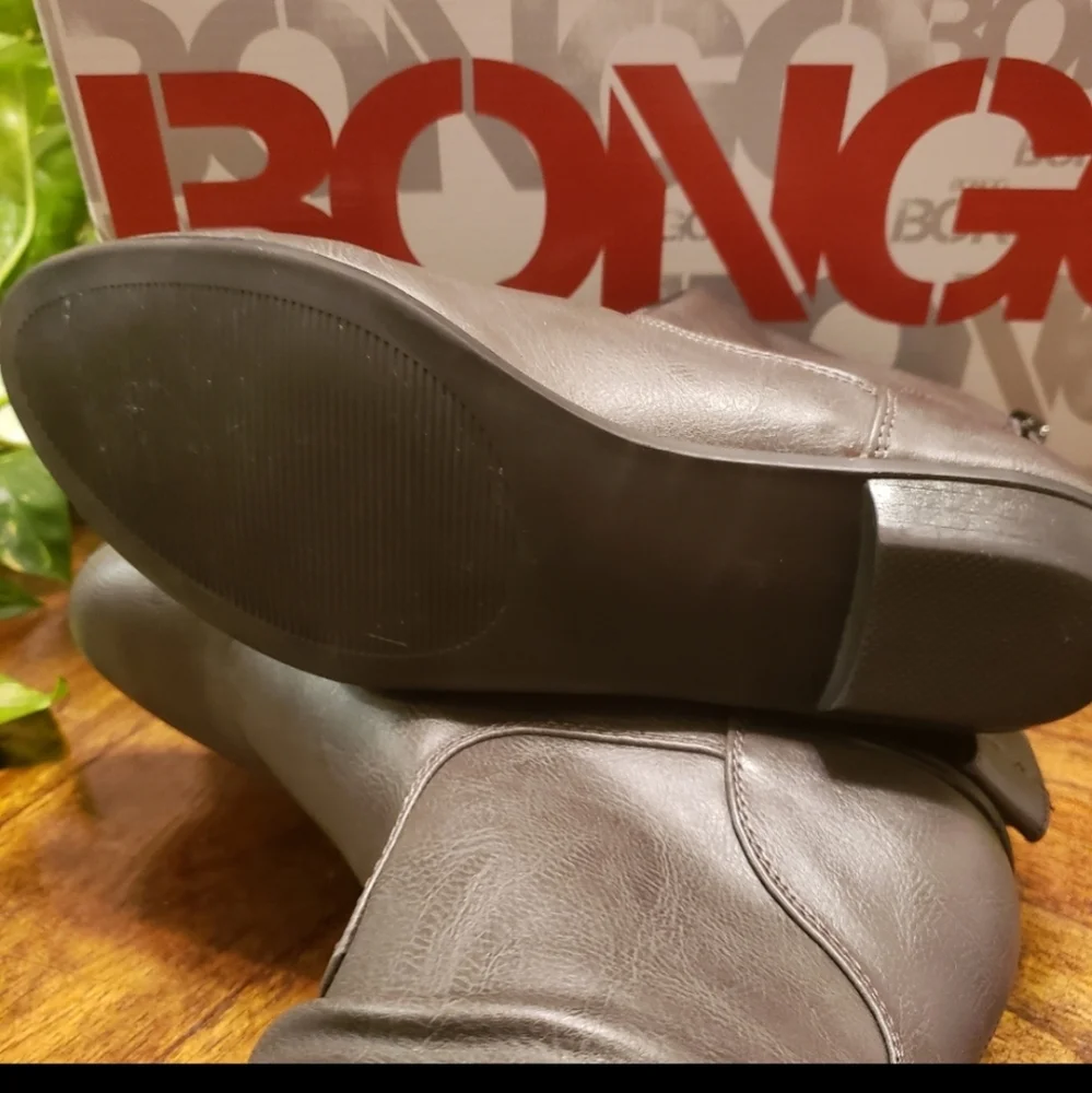 Bongo Logan slouch boots.